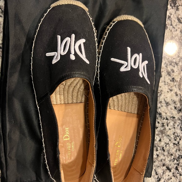 Dior - Picture 2 of 3